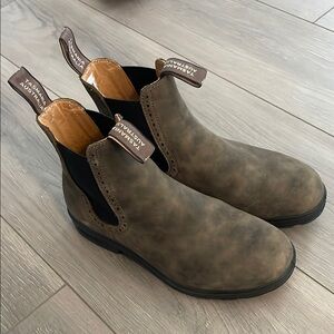Blundstone Boots with winter insoles - Worn once